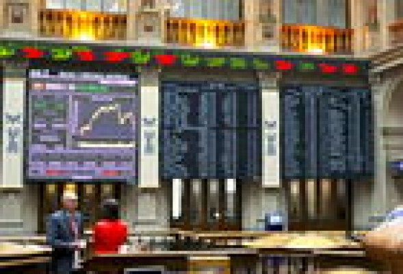 El bono cierra a las puertas del 7% y la prima de riesgo en 576 puntos