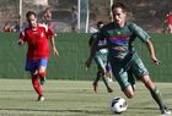 El Levante gana 2-0 al Minera en su estreno veraniego