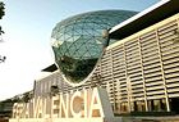 El empresariado propone a Feria Valencia que el Palacio de Congresos gestione su centro de eventos