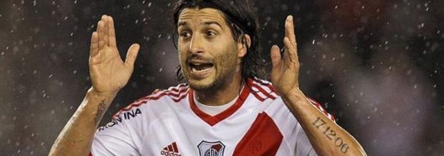 El Valencia le dice al Chori Domínguez que no cuenta 