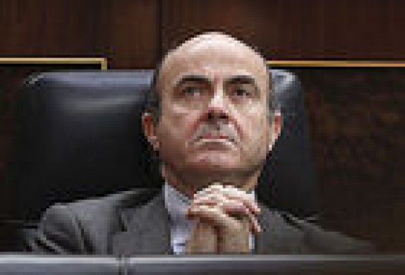 De Guindos advierte que el interés de la ayuda europea estará cerca del 1,5%