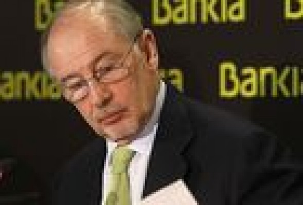 La Audiencia Nacional aplaza al miércoles la vista y cita a los representantes de Bankia-BFA
