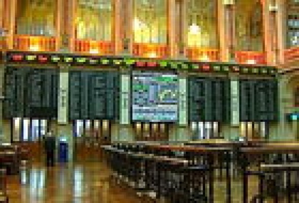 La CNMV suspende las posiciones cortas durante tres meses para frenar el desplome de la bolsa