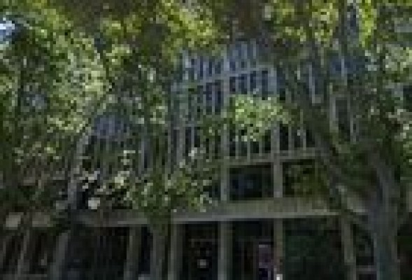 El Consell ingresará diez millones al alquilar la sede de Infraestructuras a la Agencia Tributaria