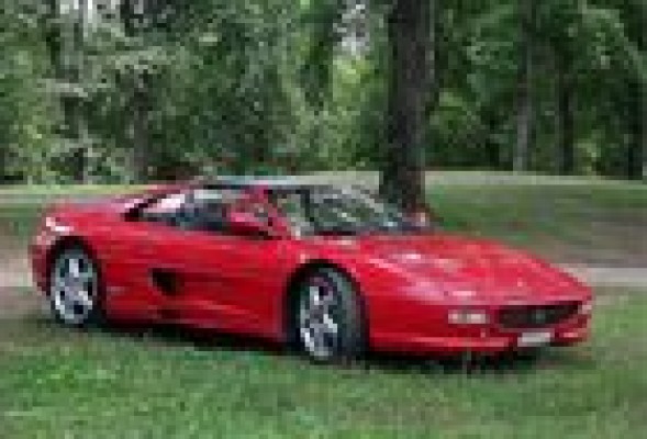 Ferrari, la marca de coche más amada por los españoles