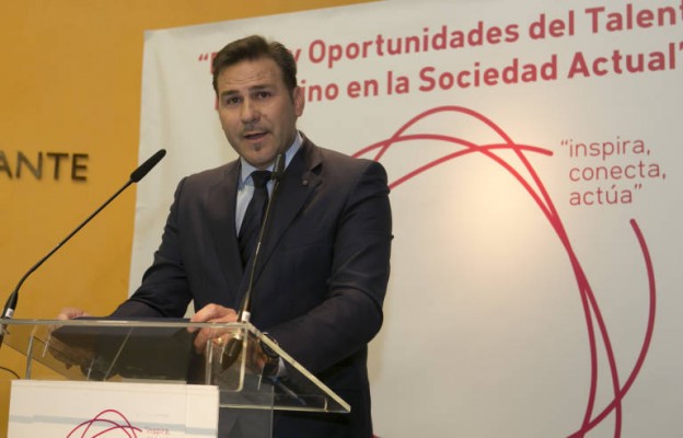 El PPCV archiva el expediente a Morant por su mensaje xenófobo: le pide que no haya reiteración