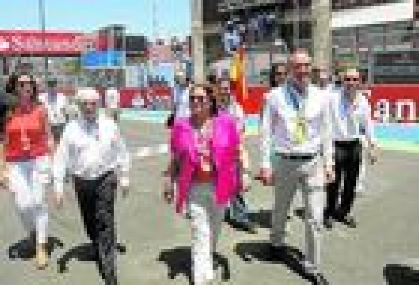 Ecclestone desvela antes que Generalitat que el año 2013 no habrá F1 en Valencia