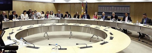 Más de 10.000 millones en créditos del Estado: balance del 'año horrible' de la Generalitat