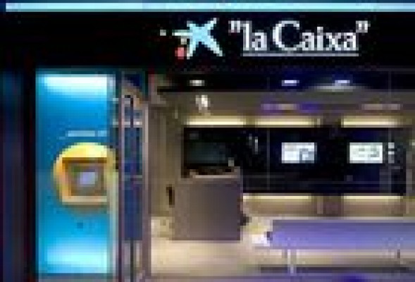 Los saneamientos le restan a La Caixa un 87% de su beneficio semestral