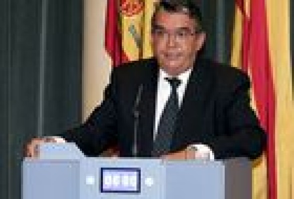 Les Corts acogen un debate estéril sobre la crisis de la Generalitat