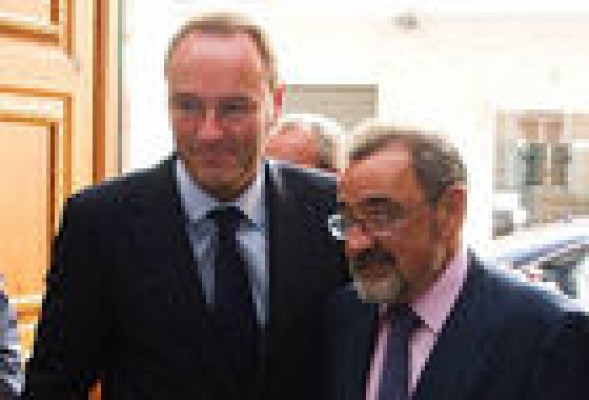 Cierval pide a la CEOE que medie con el Gobierno para que el Consell le pague la deuda