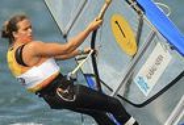 Marina Alabau acaricia el oro y el waterpolo femenino continúa haciendo historia
