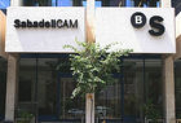 Banco CAM se 'autocoloca' 400 millones en cédulas hipotecarias para poder apelar al BCE