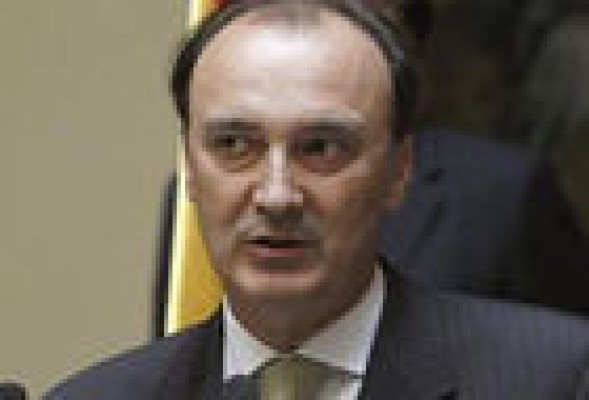 El Gobierno invita a China a aumentar su volumen de inversión en España 