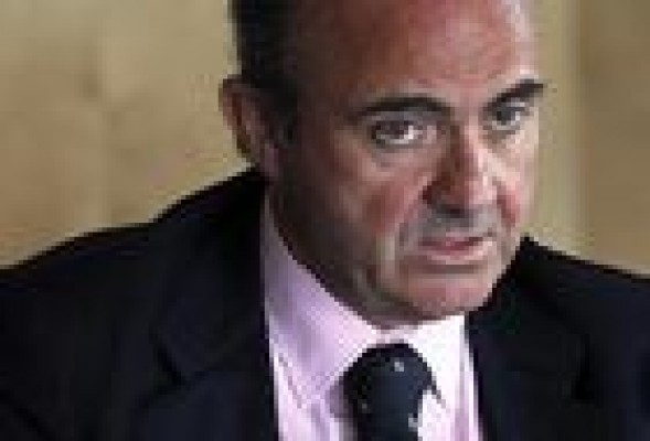 El Gobierno restringirá la venta de preferentes a particulares fijando una inversión mínima