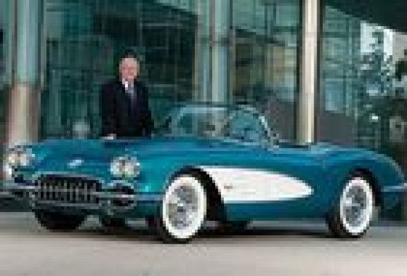 El presidente de General Motors subastará su Corvette de 1958