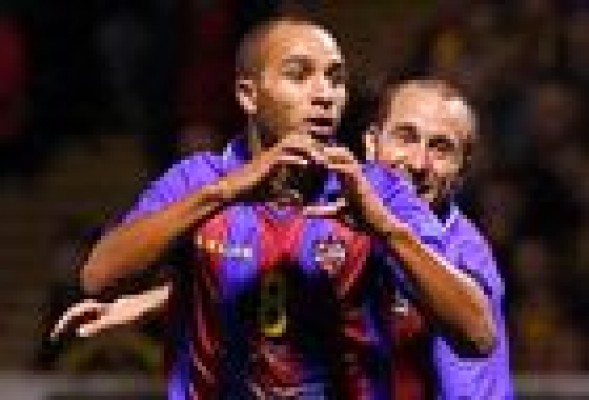 El Levante quiere seguir enamorando en Pucela 