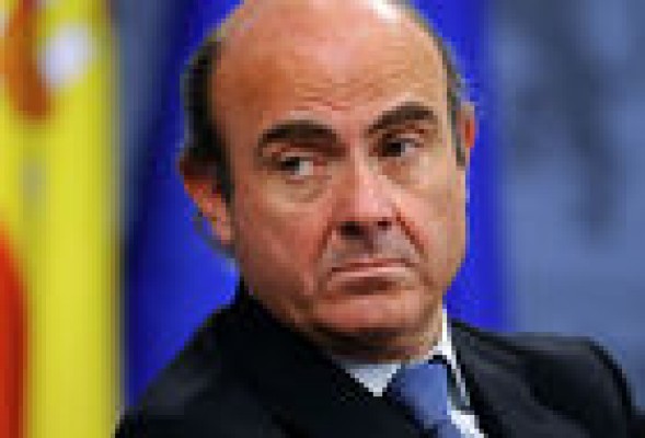 De Guindos rechaza el 'sin condiciones' de Cataluña y le exige cumplir el déficit para recibir ayuda