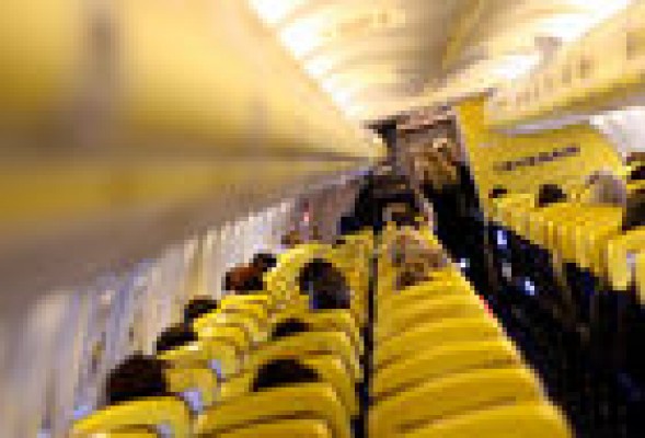 El que no corre, vuela: Ryanair invita a los políticos a hacer como Fabra y viajar en 'low cost'