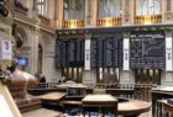 La negociación en bolsa cayó un 52,5% en agosto