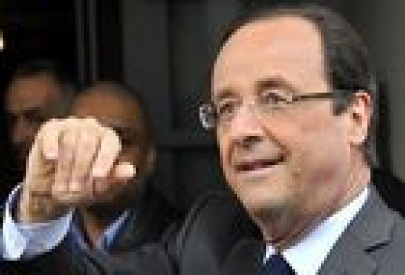 Hollande apela ante Van Rompuy a una intervención del BCE para aliviar la presión
