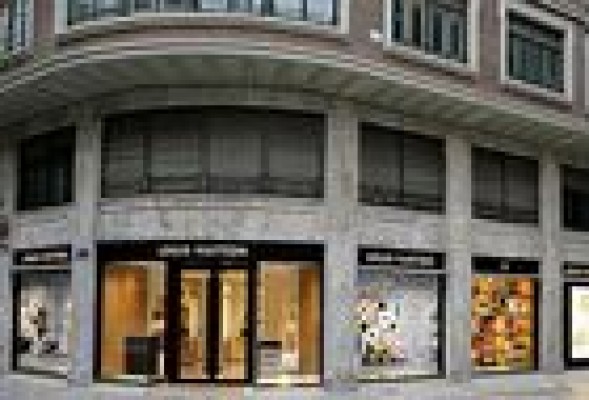 La discreta crisis inmobiliaria de la 'milla de oro' de Valencia