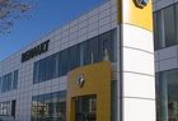 Renault plantea a los sindicatos un ERE suspensivo para Valladolid