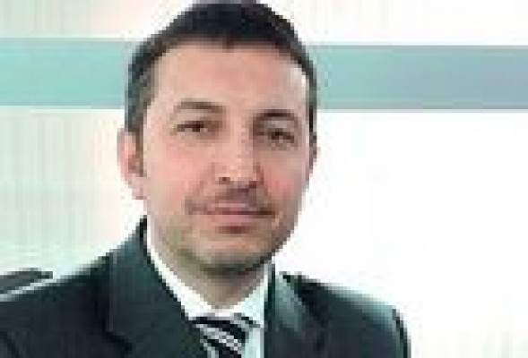 El presidente de Femeval liquida su empresa y se presenta a la reelección