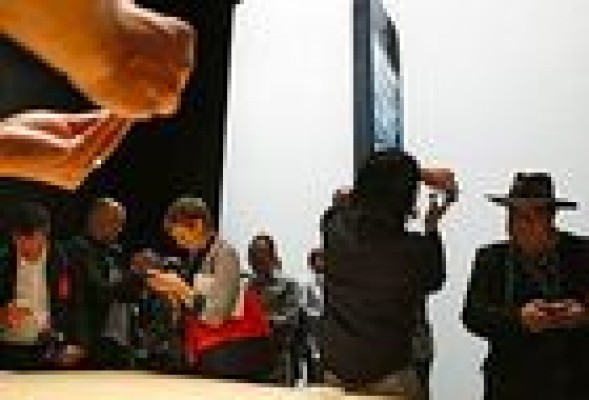 Nokia y Samsung se miden con el iPhone 5 de Apple en las redes sociales