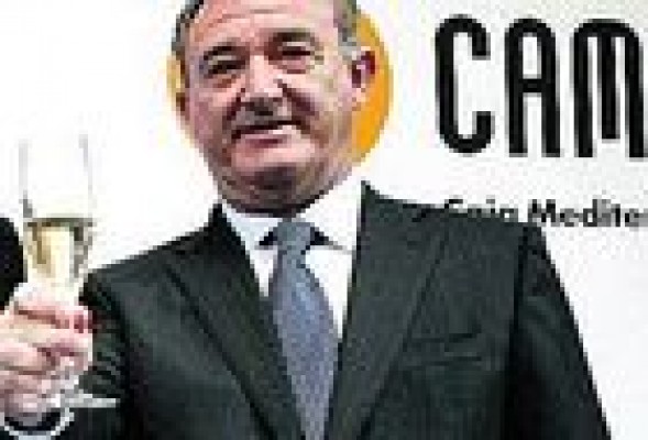 Juan Ramón Avilés defiende la legalidad de los créditos a su familia