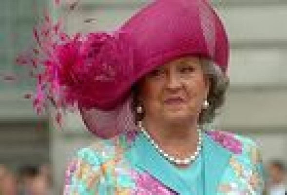 La infanta Pilar de Borbón retira un tercio del patrimonio de su sicav