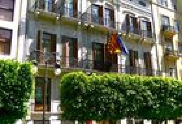 <strong>Se vende sede de <br />conselleria, convertible en <br />hotel o viviendas</strong>