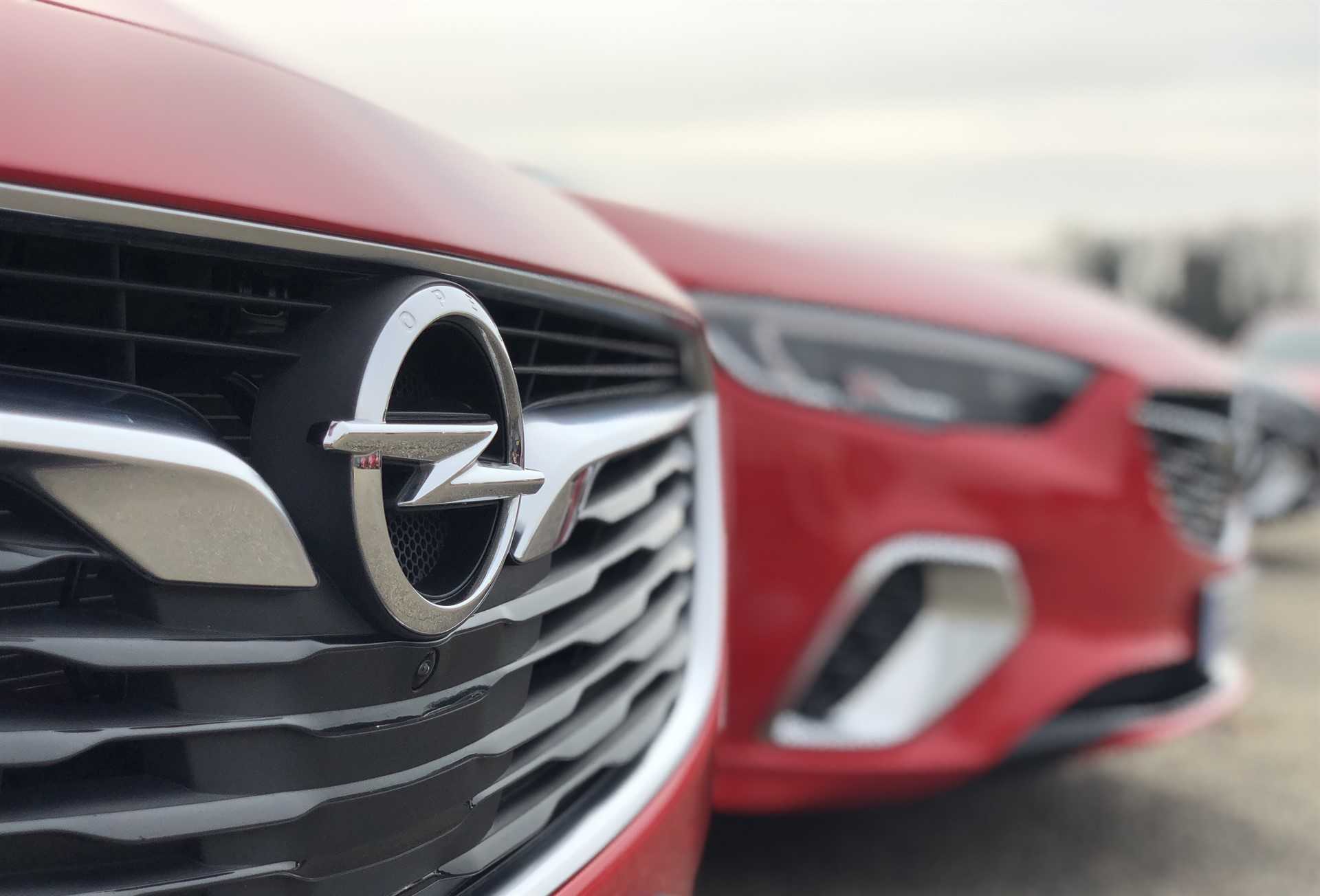  La Policía alemana registra las oficinas de Opel por sospecha de fraude en sus motores diésel