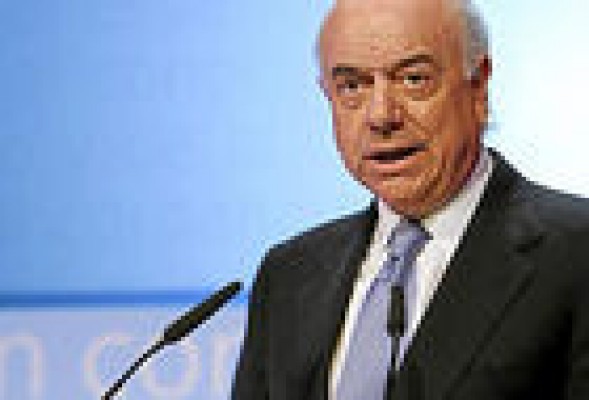Francisco González (BBVA) reclama que España pida el rescate 