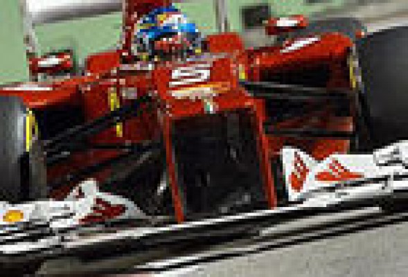 Alonso logra un gran tercer puesto por el abandono de Hamilton 
