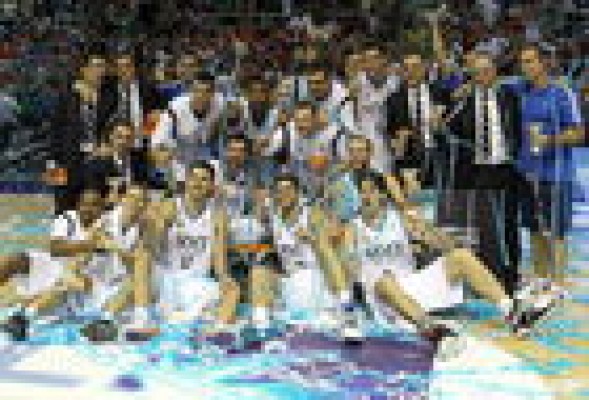 El Real Madrid gana la Supercopa al Barcelona (95-84)