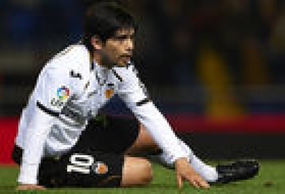 Banega, el timón valencianista vuelve a entrenar tras 7 meses 