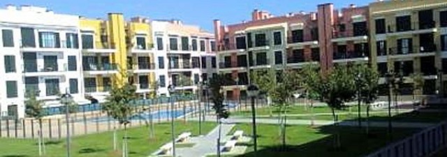 Casaktua.com: Banesto pone a la venta 298 inmuebles en la Comunitat a precios de 1992