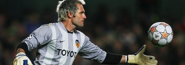 Cañizares aviva el debate de la portería valencianista 
