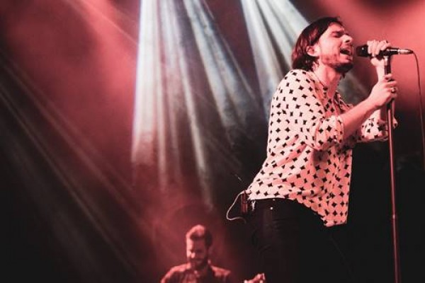 Fredi Leis recala en València con su ‘Gira Neón’