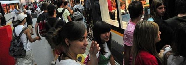 Los ERE de Vaersa y Ferrocarrils, pendientes de los fondos del Estado