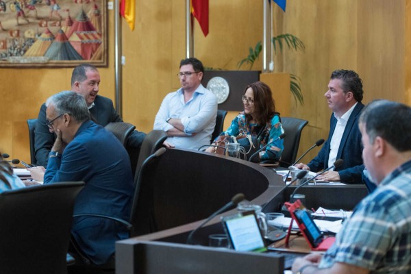 PSPV y Cs de Benidorm piden 