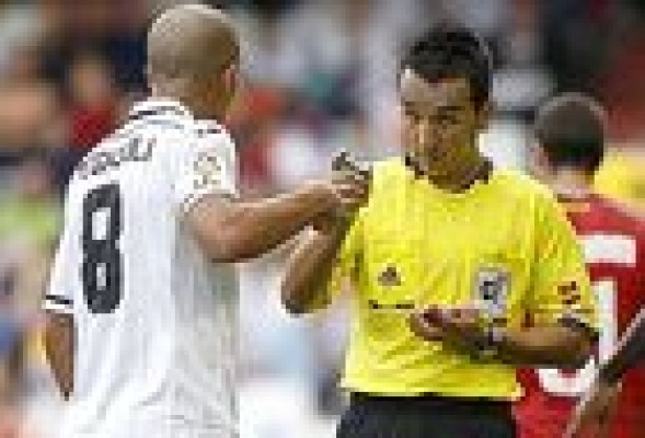 El Valencia pierde 3 partidos por sanción al enrachado Feghouli 