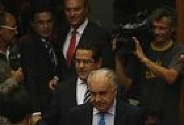 El Estatut con la 'cláusula Camps' vuelve al Congreso: lo defiende... ¿Rafael Blasco?