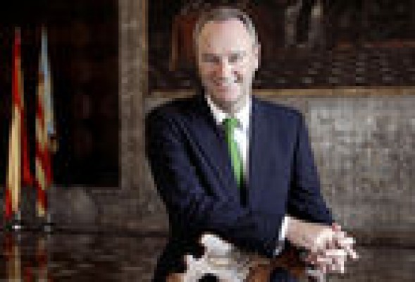 Alberto Fabra: Dominar los materiales