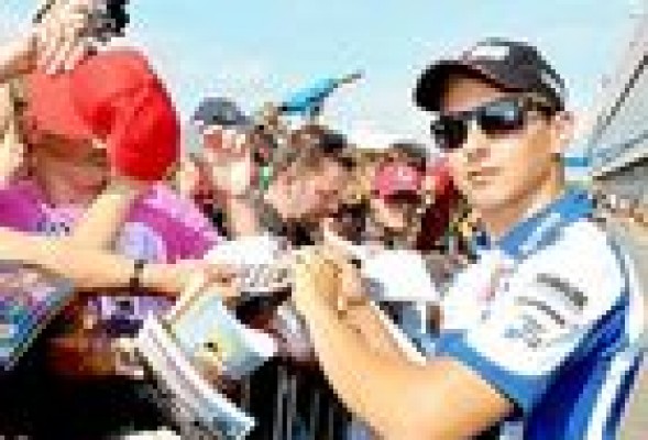 Jorgel Lorenzo pagará el 60% de la entrada a sus fans en Valencia 