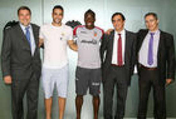 Rami y Cissokho apoyan  la escuela de la Fundación  en el Liceo Francés