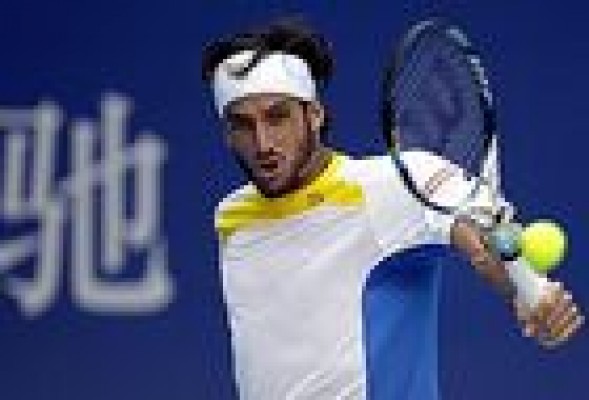 Federer y Djokovic pasan fácil a tercera ronda en Shanghái