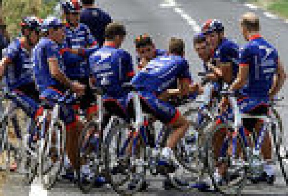 Los ex compañeros de Armstrong afirman que les usaban de cobayas