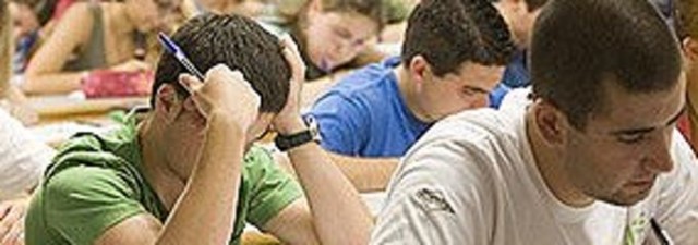 La crisis sigue frenando el abandono escolar en la Comunitat Valenciana